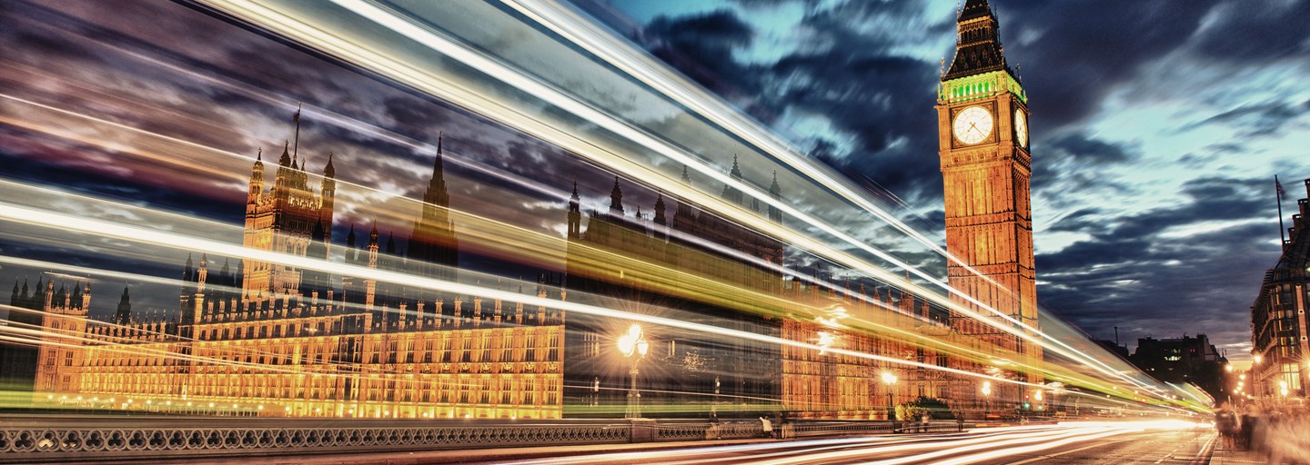 Houses Of Parliment London at night